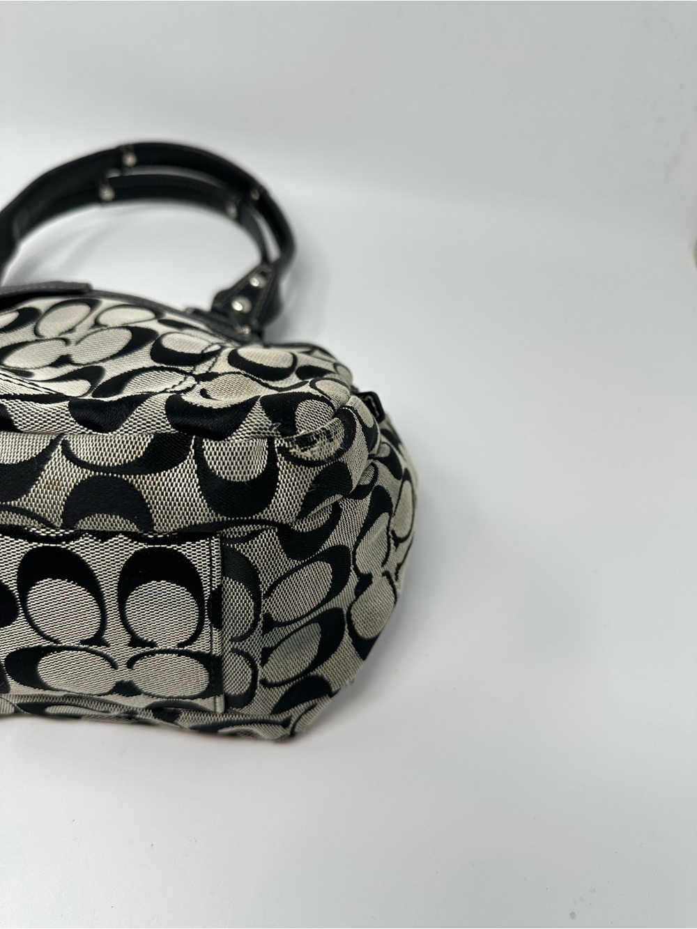 Coach Women's Shoulder Bag - Picture 8 of 15